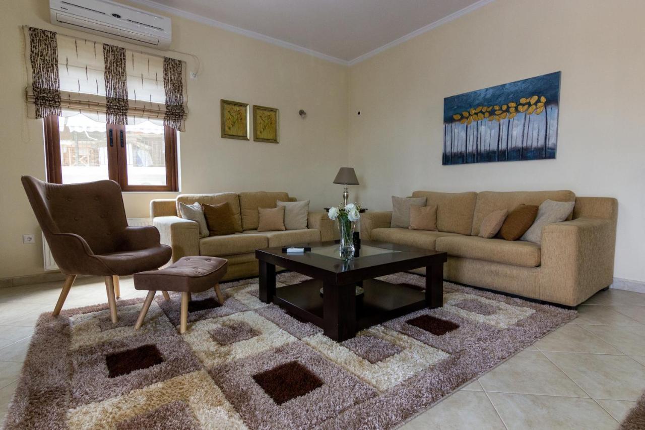Katerina & Elia'S Family House Apartment Leonidio Bagian luar foto