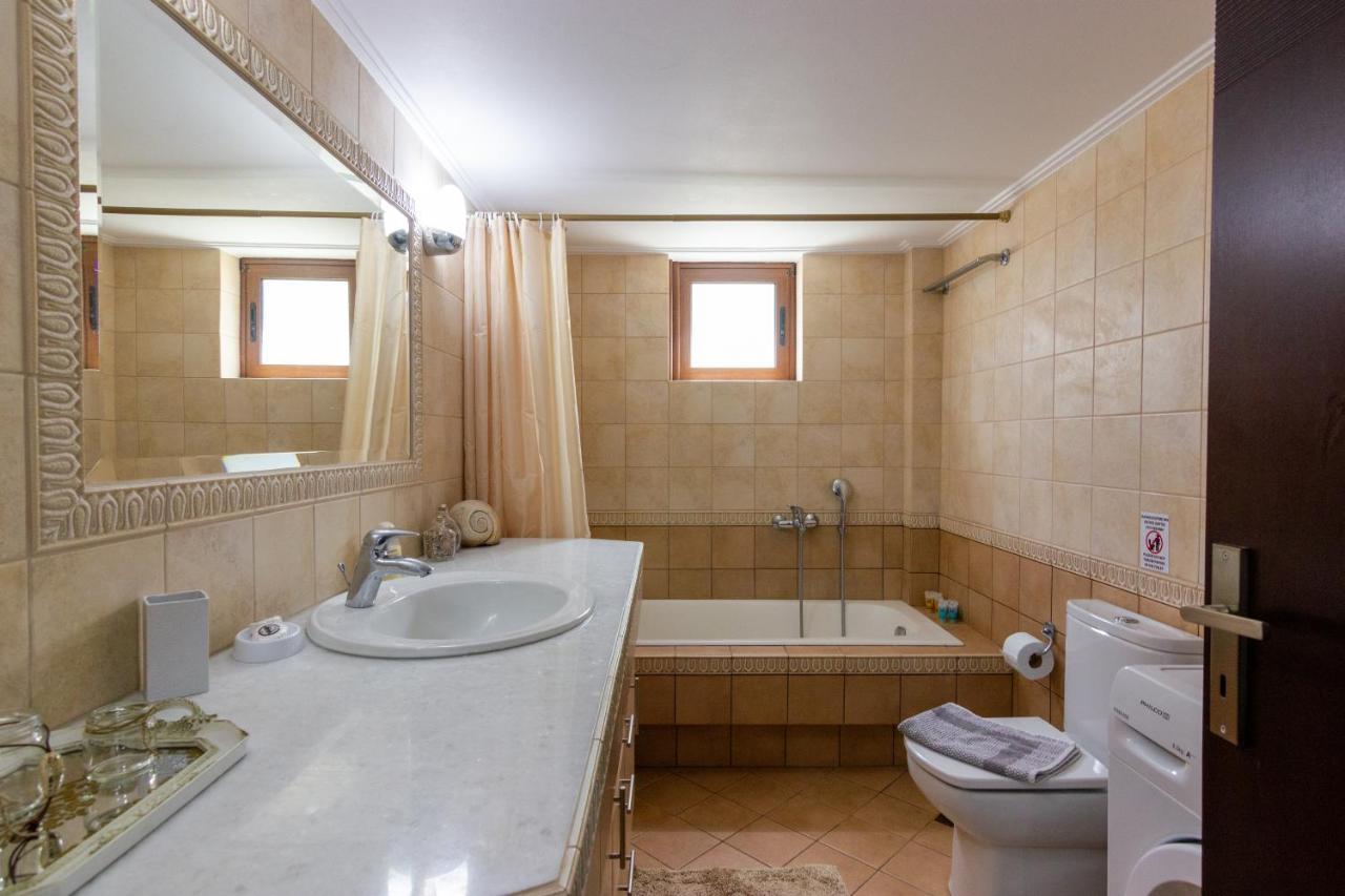 Katerina & Elia'S Family House Apartment Leonidio Bagian luar foto