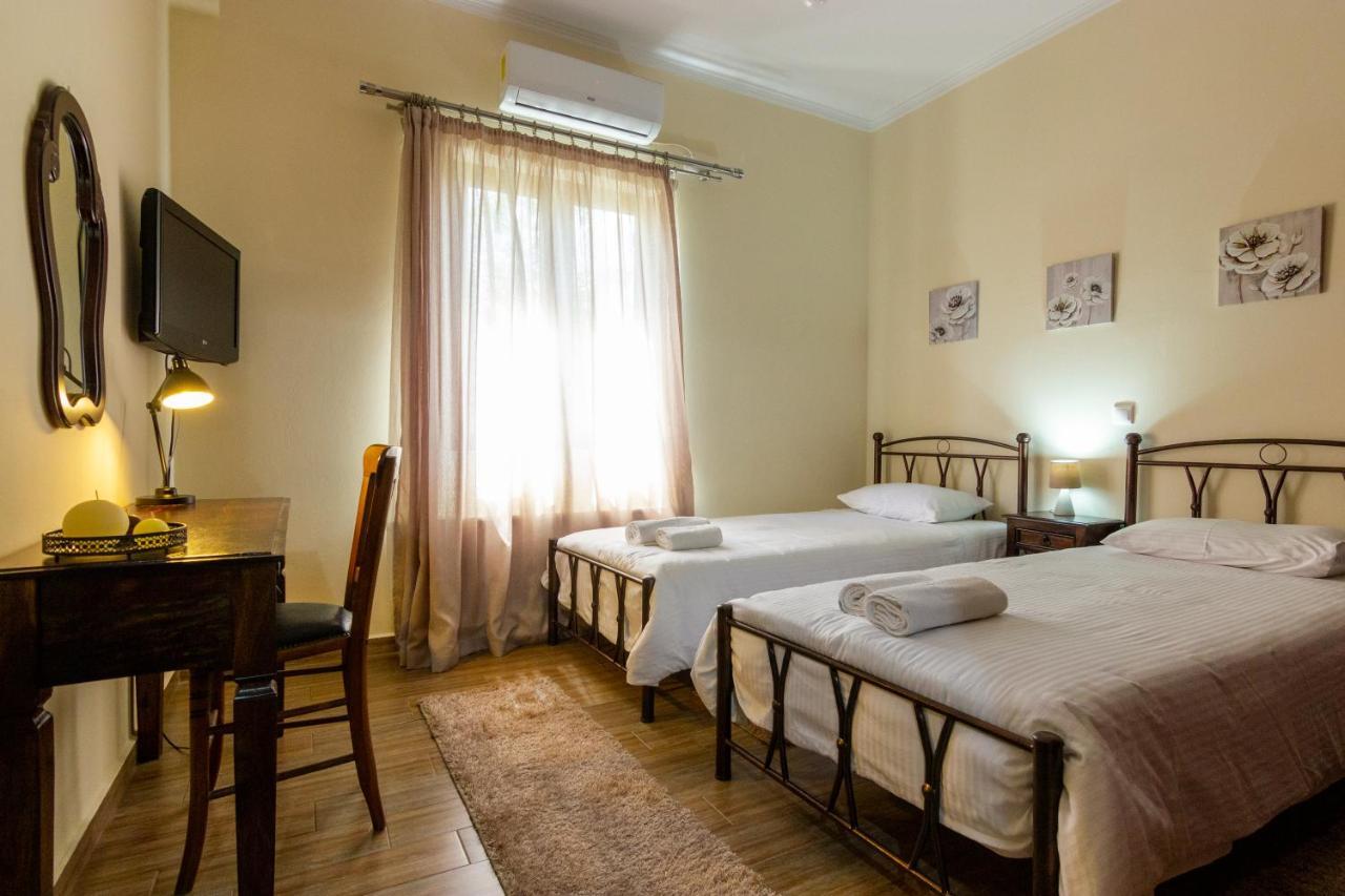 Katerina & Elia'S Family House Apartment Leonidio Bagian luar foto