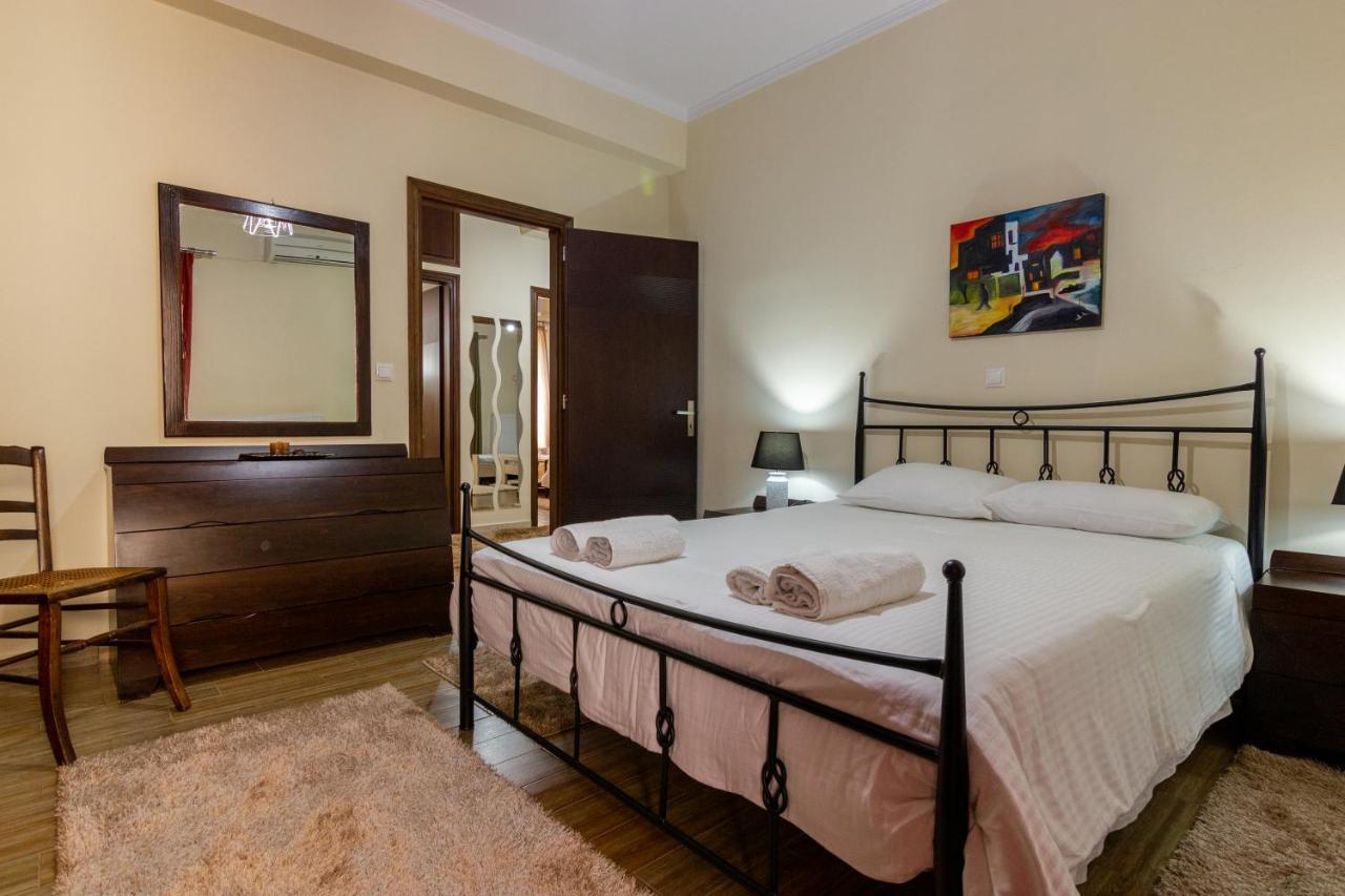 Katerina & Elia'S Family House Apartment Leonidio Bagian luar foto